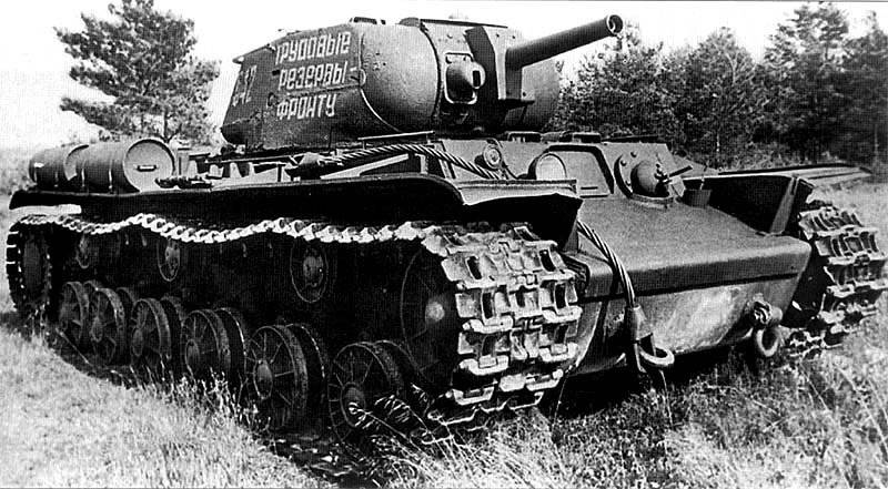 Огненышащий КВ. Тяжелый танк КВ-8