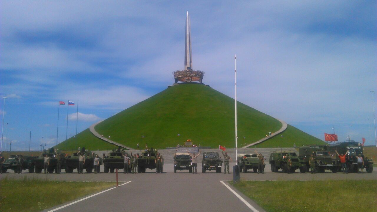 Участники бронепробега «Дорога мужества» прибыли в Минск 