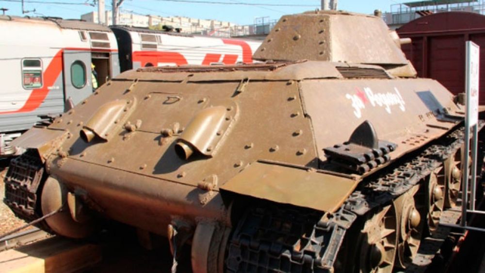 «Эшелон Победы»: поезд-музей с танком Т-34 и «Катюшей» проедет по городам РФ
